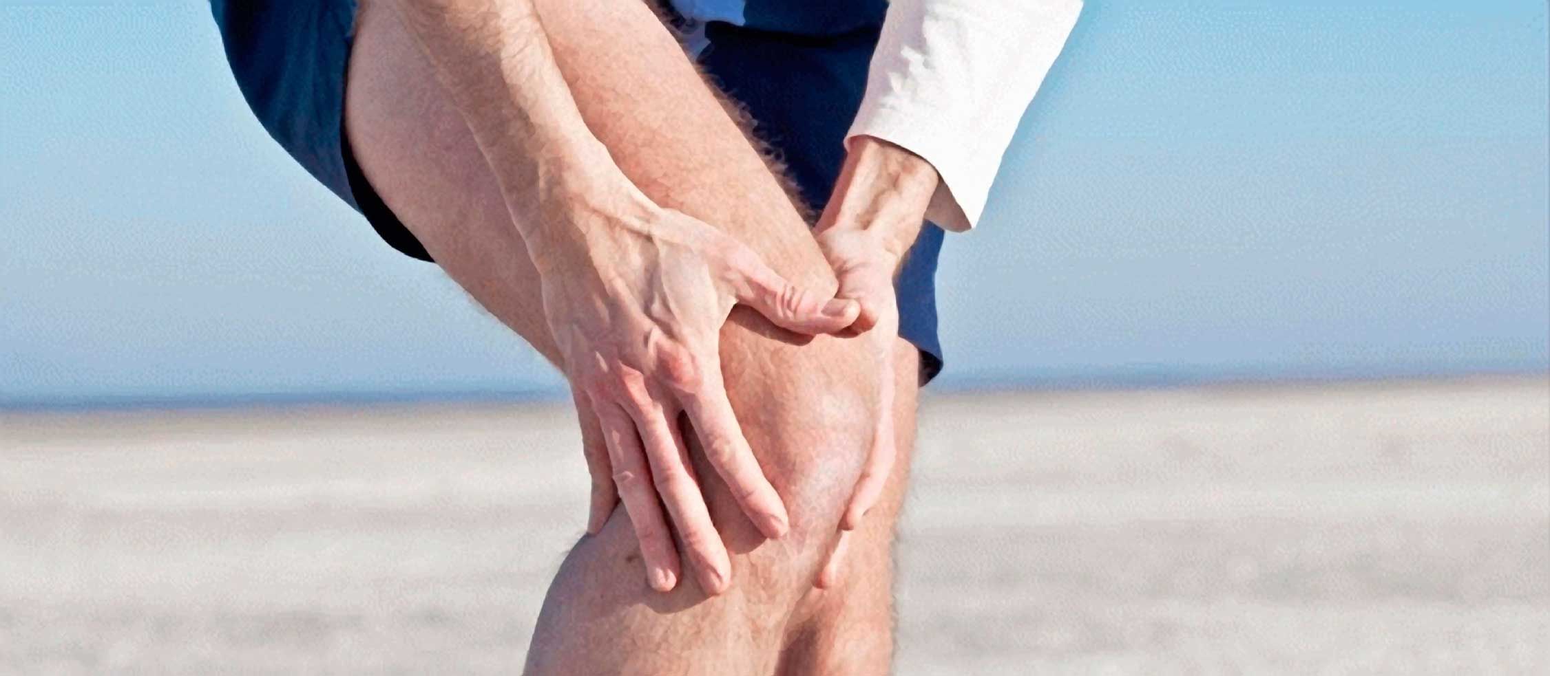 Warum schmerzen Gelenke bei Regen- und Kältewetter?